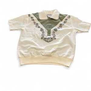 Teddi Women’s Floral Embroidered Shirt in Green and Cream